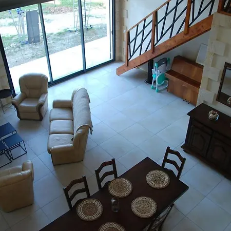 Maison De Charme Aux Grands Volumes *